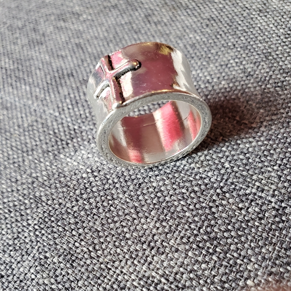 Vintage Band Ring - Picture 4 of 9